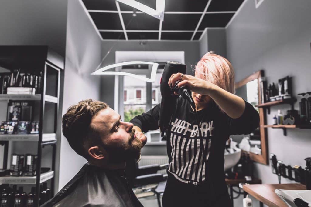 11 Franquicias de peluquería que puedes abrir en España