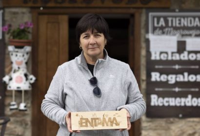 Ana-Maria-Iglesias-regenta-La-Tienda-de-Mogrovejo-proyecto-de-Entama-en-Cantabria