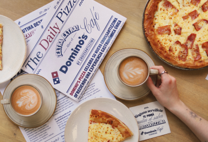 Domino’s Pizza regalará la nueva Croissantizzima y café en su nueva pop-up Domino’s Café
