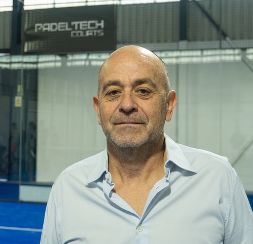 Juan Moro es CEO y cofundador de Padel Tech Courts.