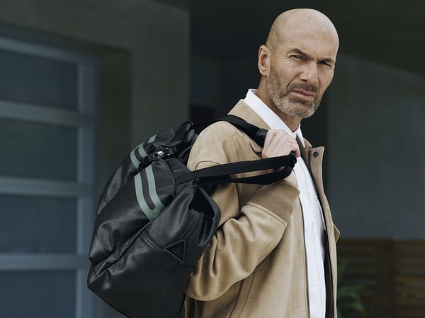 Montblanc ha lanzado, junto con el icono del fútbol Zinédine Zidane, una colección cápsula