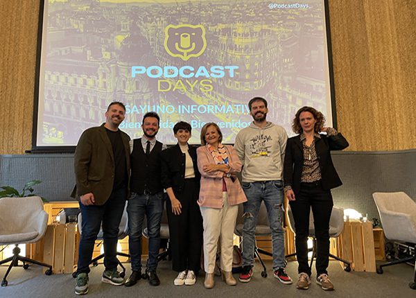 Promotores en la presentación de Podcast Days