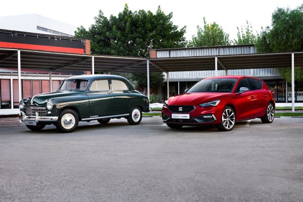 Seat 1400 y SEAT León en el 70 aniversario del primero