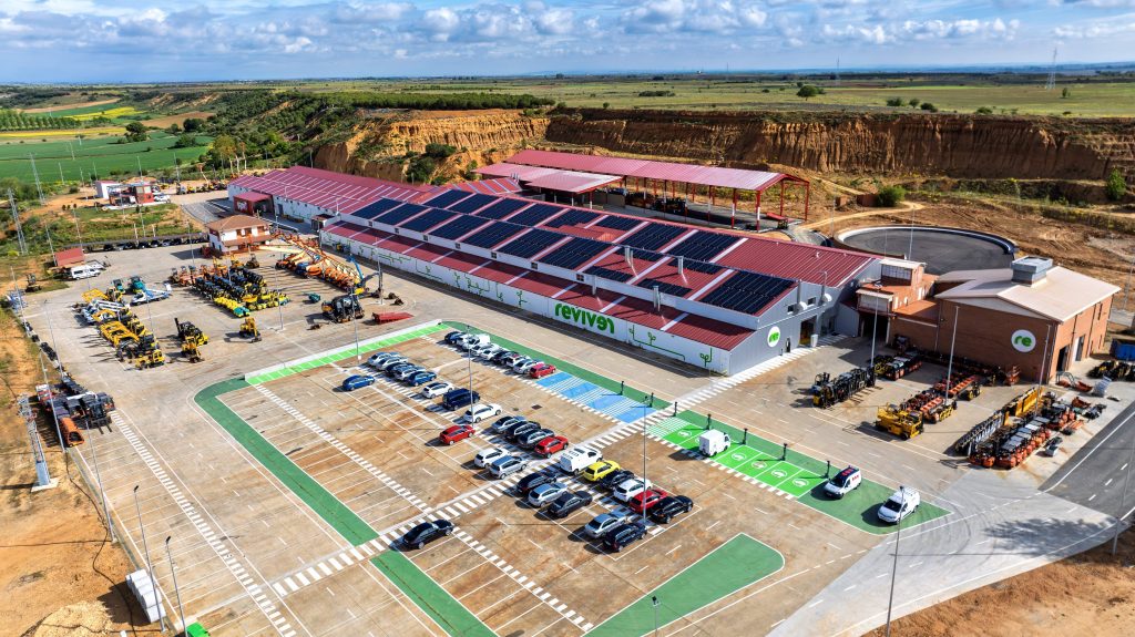 Así es montar 1.334 placas solares con Solar360: «cercano, cómodo y económico»