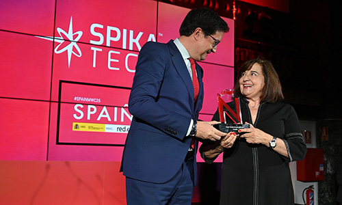 Spika Tech recoge el premio como empresa de valor publico