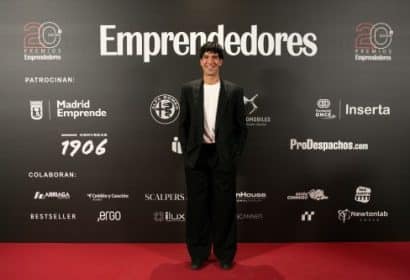 Aleix Puig en el fotocall