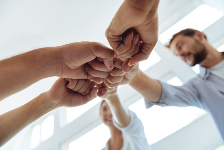 “Somos socios y, sin embargo… ¡amigos!”. Pistas para evitar dramas entre accionistas