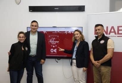 ENAE International Business School recauda fondos para un proyecto teatral de Paiporta