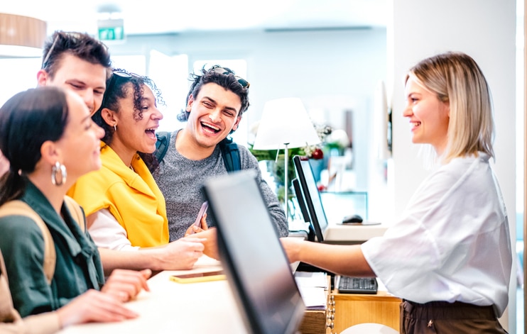 Cómo mejorar la experiencia en la atención al cliente y aumentar la fidelización de marca