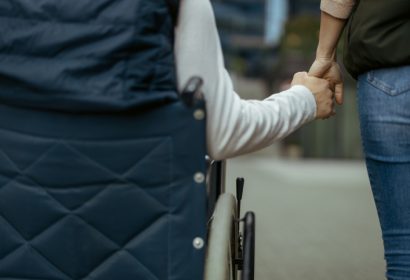Tramitación de ayudas por discapacidad: qué son y cómo afectan