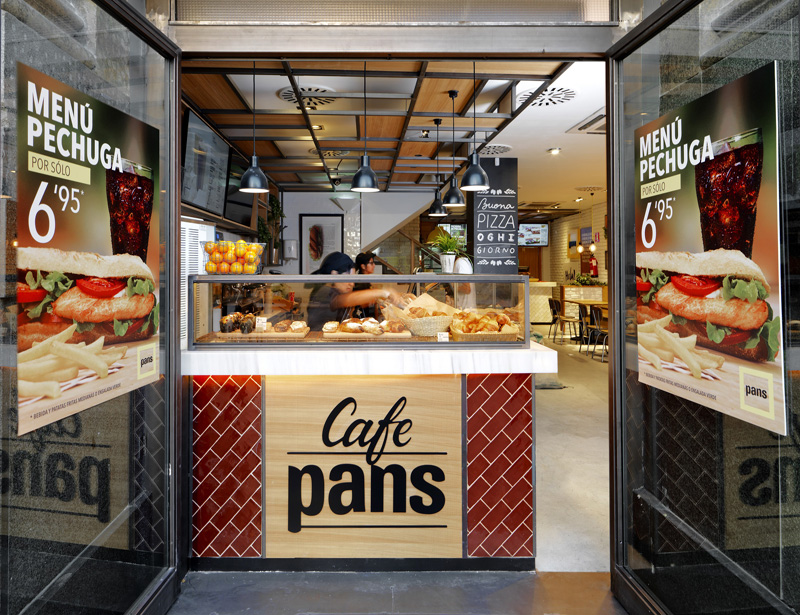 Eat Out refuerza su programa social