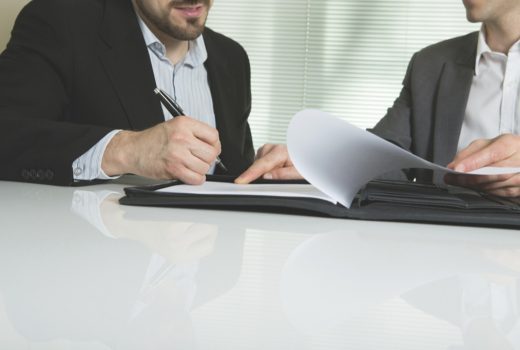 ¿Sabes que puedes trabajar para otra empresa estando en excedencia?