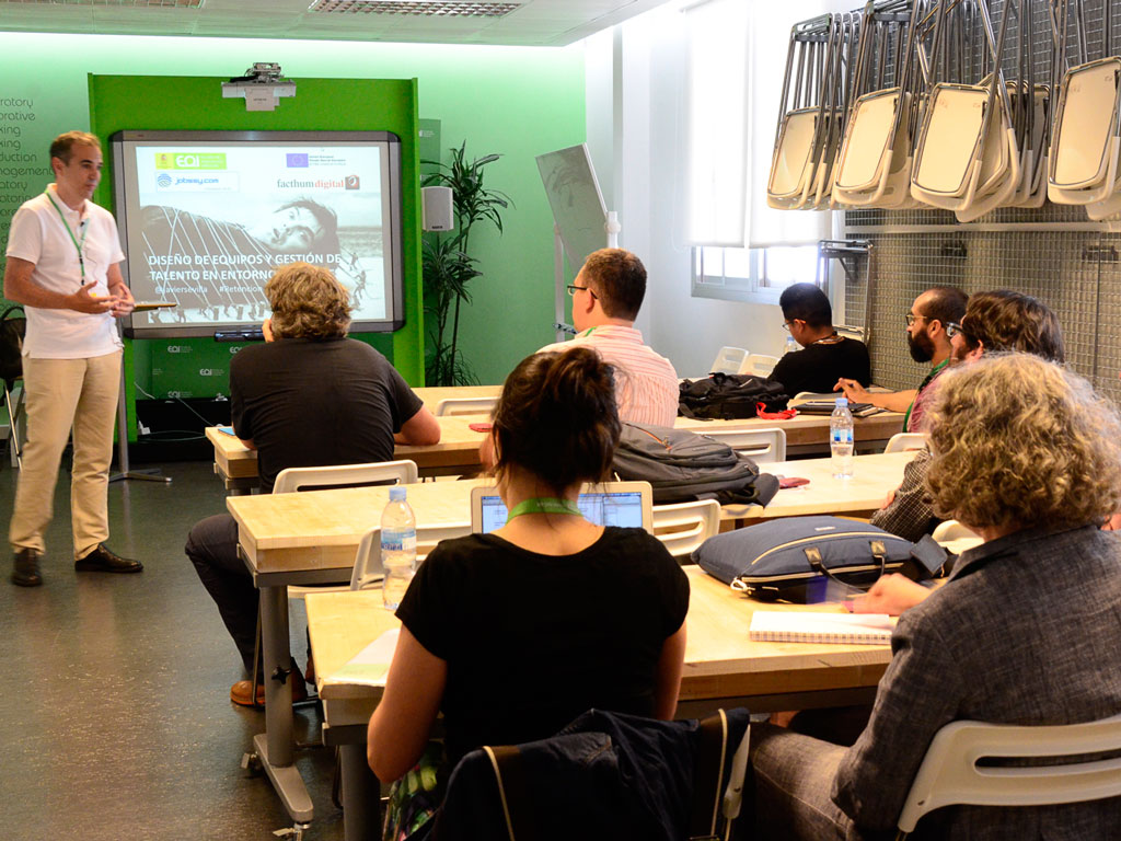 ¿Necesitas un espacio de coworking gratuito? EOI te ofrece estos