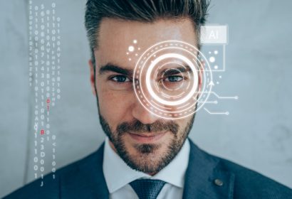 Multa por usar reconocimiento facial para fichar