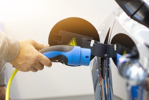 De modesto youtuber a levantar 100 millones para desarrollar cargadores eléctricos