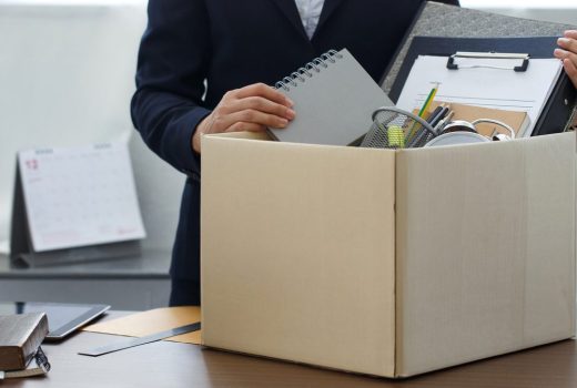 ¿Cómo dejar el trabajo de forma voluntaria y cobrar paro e indemnización?