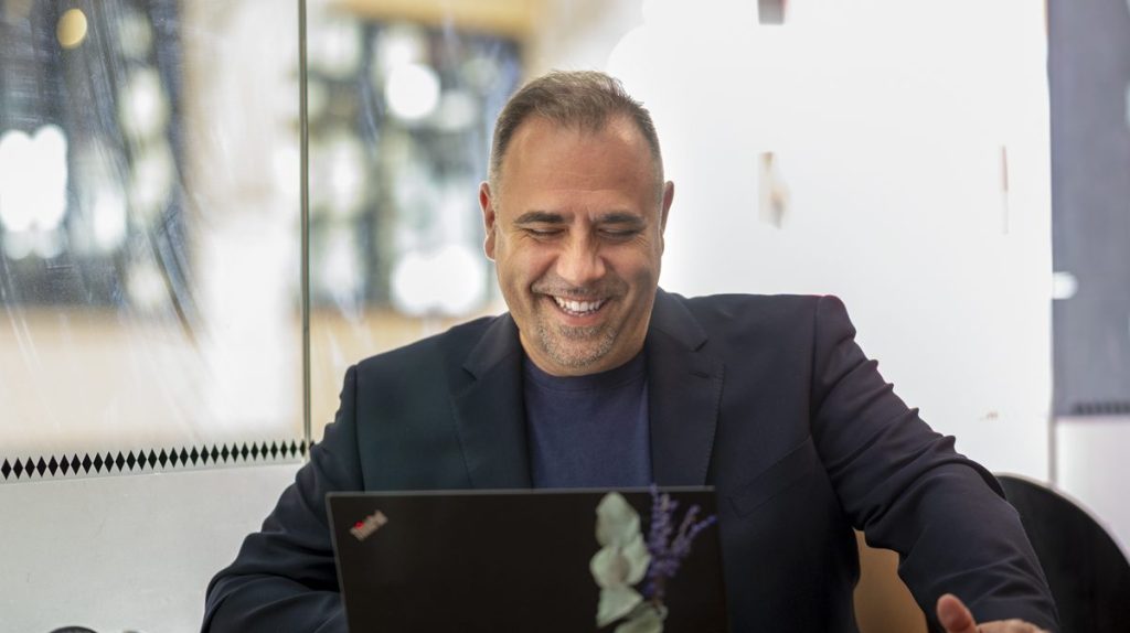 Luis Ramos: el podcast como formato para aumentar tus ventas y potenciar tu marca personal