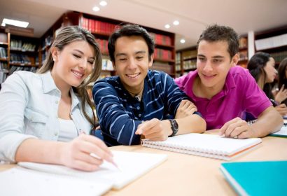 Impulsar la carrera profesional de los hijos con los postgrados de Aula Creactiva