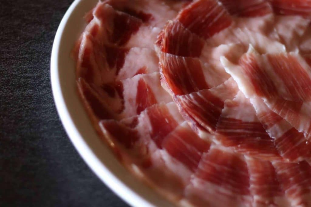 Los factores que influyen en la variedad de precios del jamón ibérico