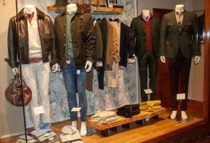 Enrique Pellejero celebra su 50 aniversario con las mejores marcas de moda y su sello propio