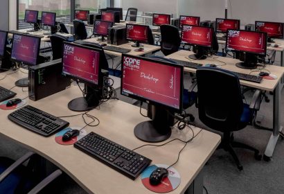 Inglés gratis para trabajadores y desempleados, formación accesible en la Comunidad de Madrid