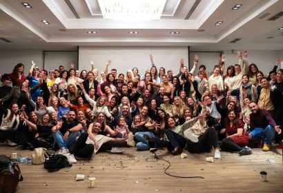 Del empleo sin propósito a una vida ayudando a otros; la transformación profesional que está ganando fuerza