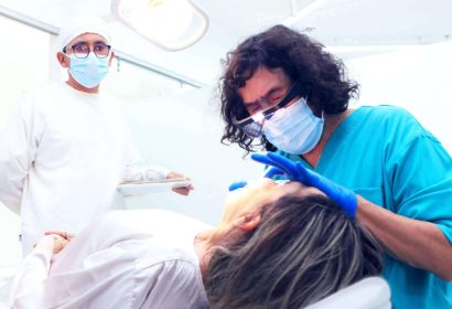 Odontología de Marlon Becerra, referencia internacional en tratamientos dentales de alta complejidad en 2025
