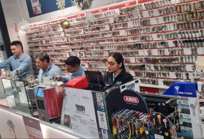 Tecnología y precisión en el duplicado de llaves y mandos en Barcelona, la propuesta de Barnacopy