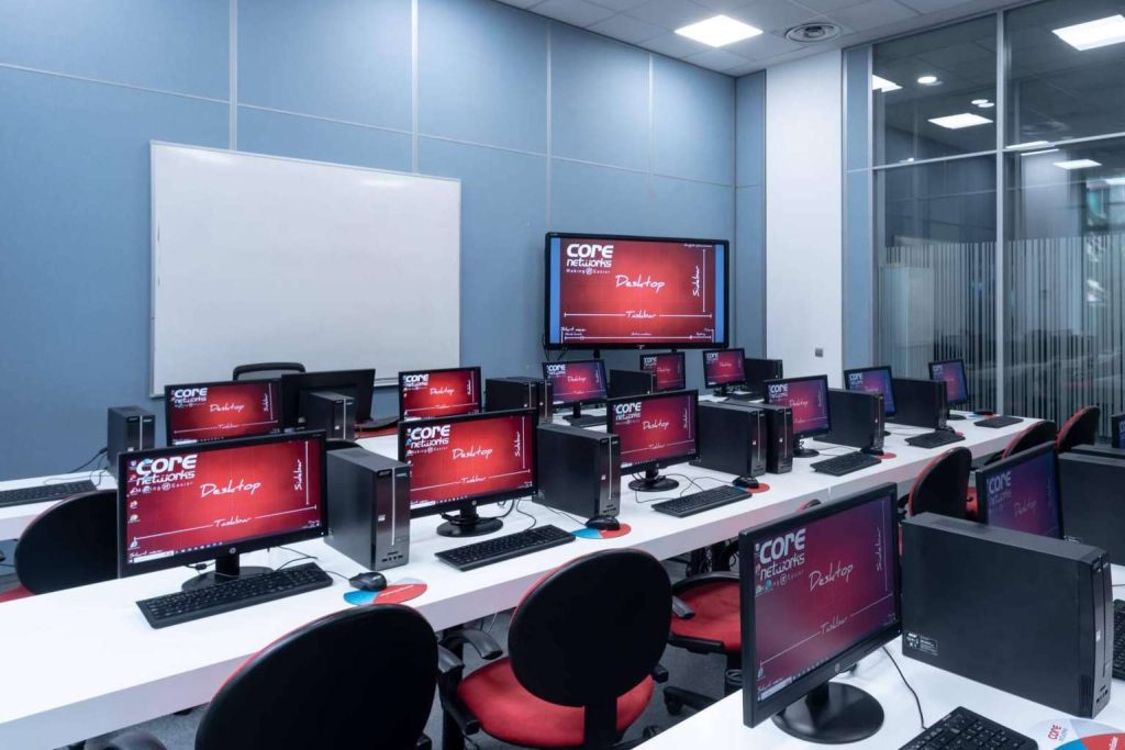 MisCursosyFormación ofrece acceso a cursos gratuitos subvencionados para trabajadores, autónomos y desempleados