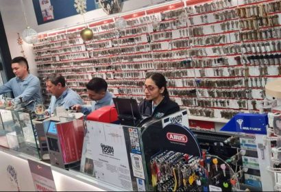 Duplicado de mandos de garaje, Barnacopy mejora la compatibilidad y rapidez en su servicio técnico en Barcelona