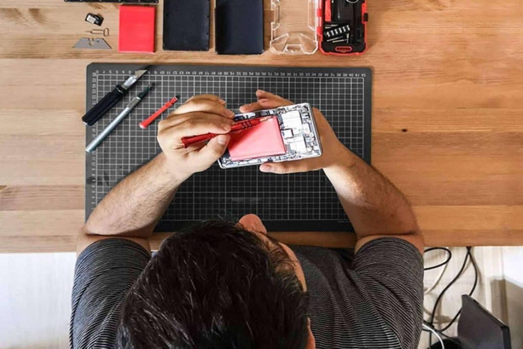 Vodafone España destinó a la reutilización y reciclaje más de 1200 toneladas de dispositivos en el último año