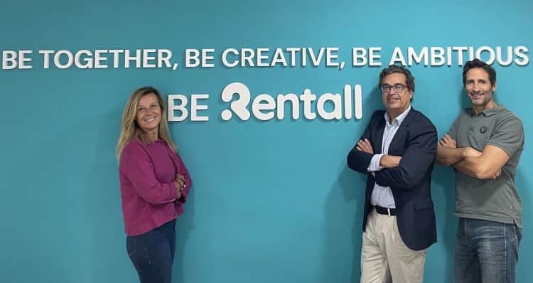 Marta Pérez, Francisco Carvajal y Bertrand Rigaud, cofundadores de la plataforma de renting Rentall Partners