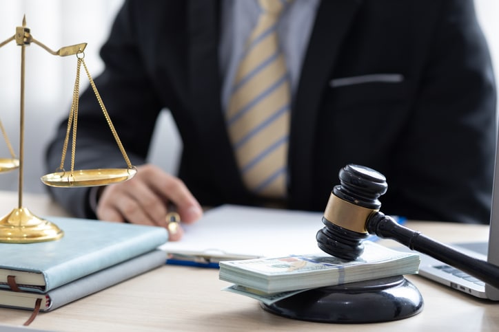 Juicio final para la teoría del vínculo: El Tribunal Supremo admite (al fin) la deducibilidad de la retribución del administrador