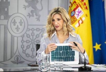 Yolanda Díaz, anunciando la subida del salario mínimo interprofesional (SMI)