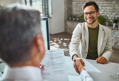 ¿Cómo saber si una oferta de trabajo es falsa? 7 indicadores que debes conocer