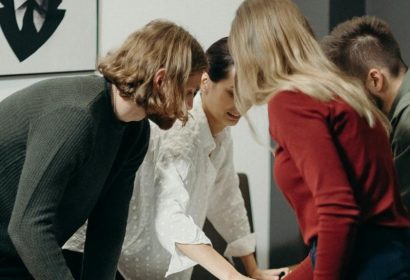 ¿Cuál es la diferencia entre grupo y equipo de trabajo en una empresa?