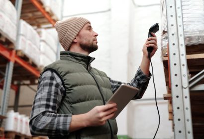 ¿Qué es SKU? Importancia para las empresas y cómo implementarlos