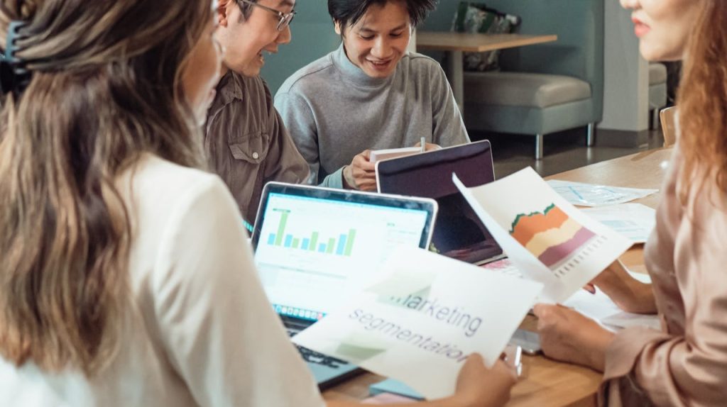 ¿Qué es la segmentación de clientes y cómo ayuda a mejorar las ventas?